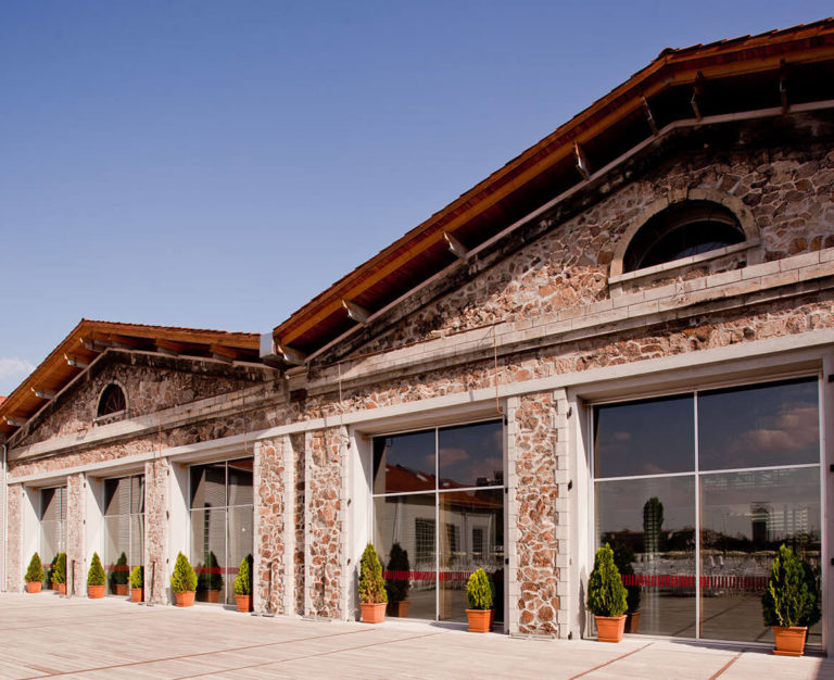 CerModern Sanat Kütüphanesi